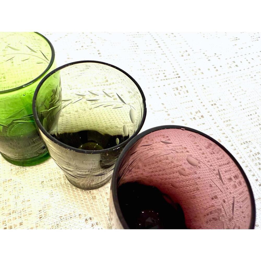 Set of 9 Vintage Korean Etched Design Multicolor Cordial Shot Glasses - Picture 5 of 5